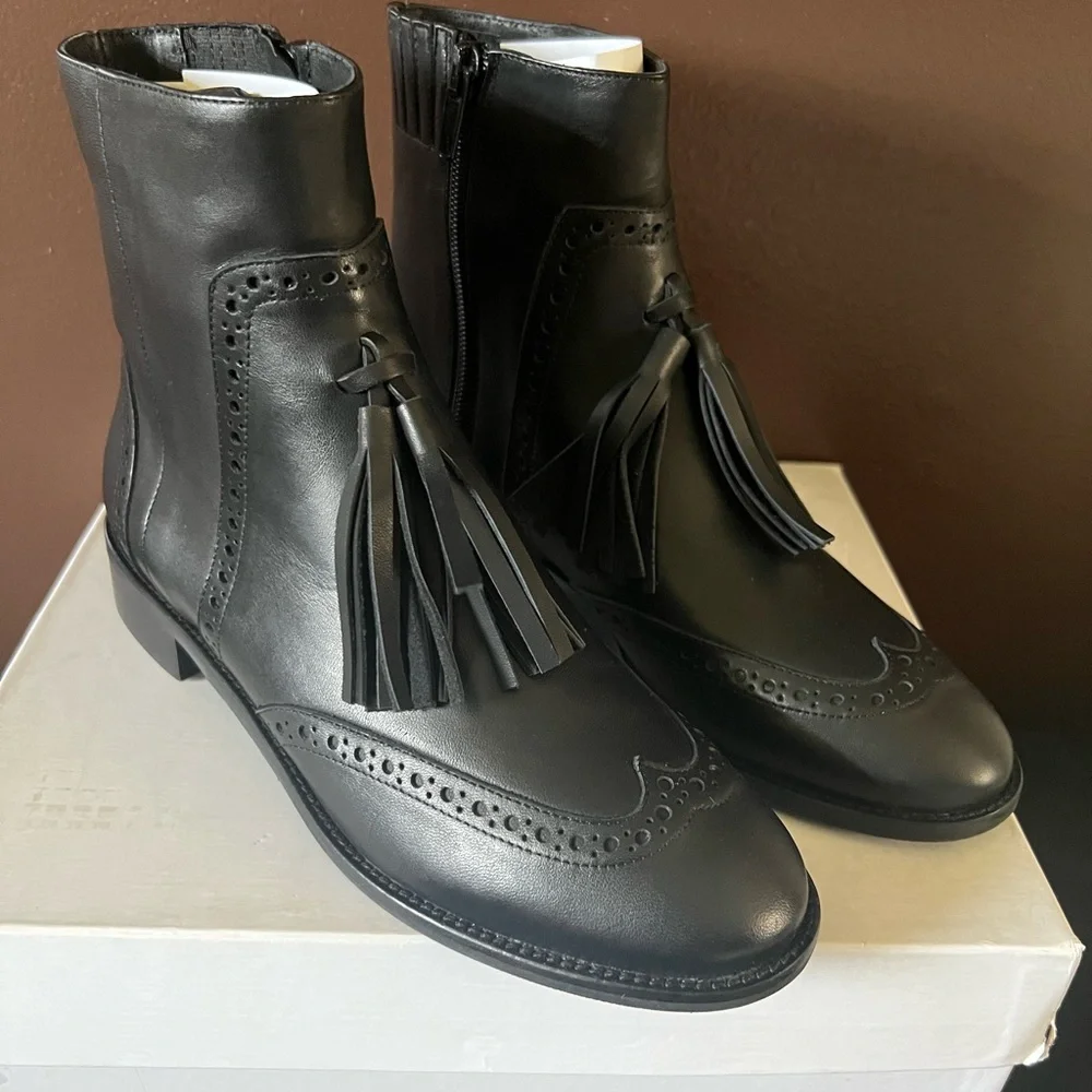 Charles David Women's Ralphie Ankle Leather Boots